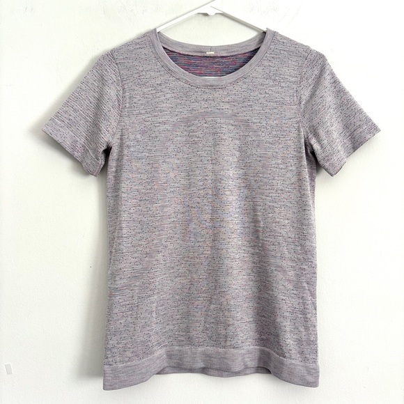 Lululemon Swiftly Relaxed Short Sleeve Shirt Purple Dapple Dot Women’s Size 4 - Picture 2 of 8